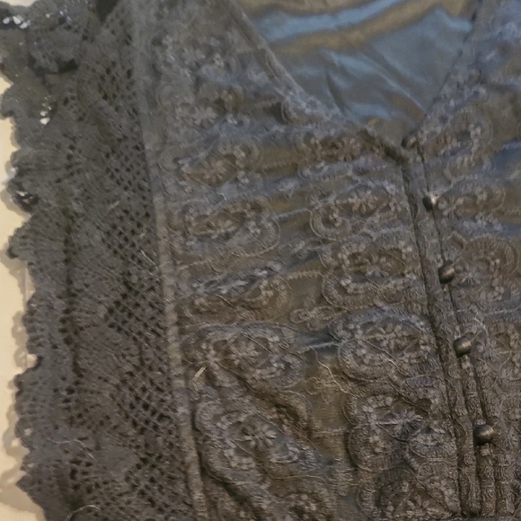 Black Lace Romper - Picture 4 of 8